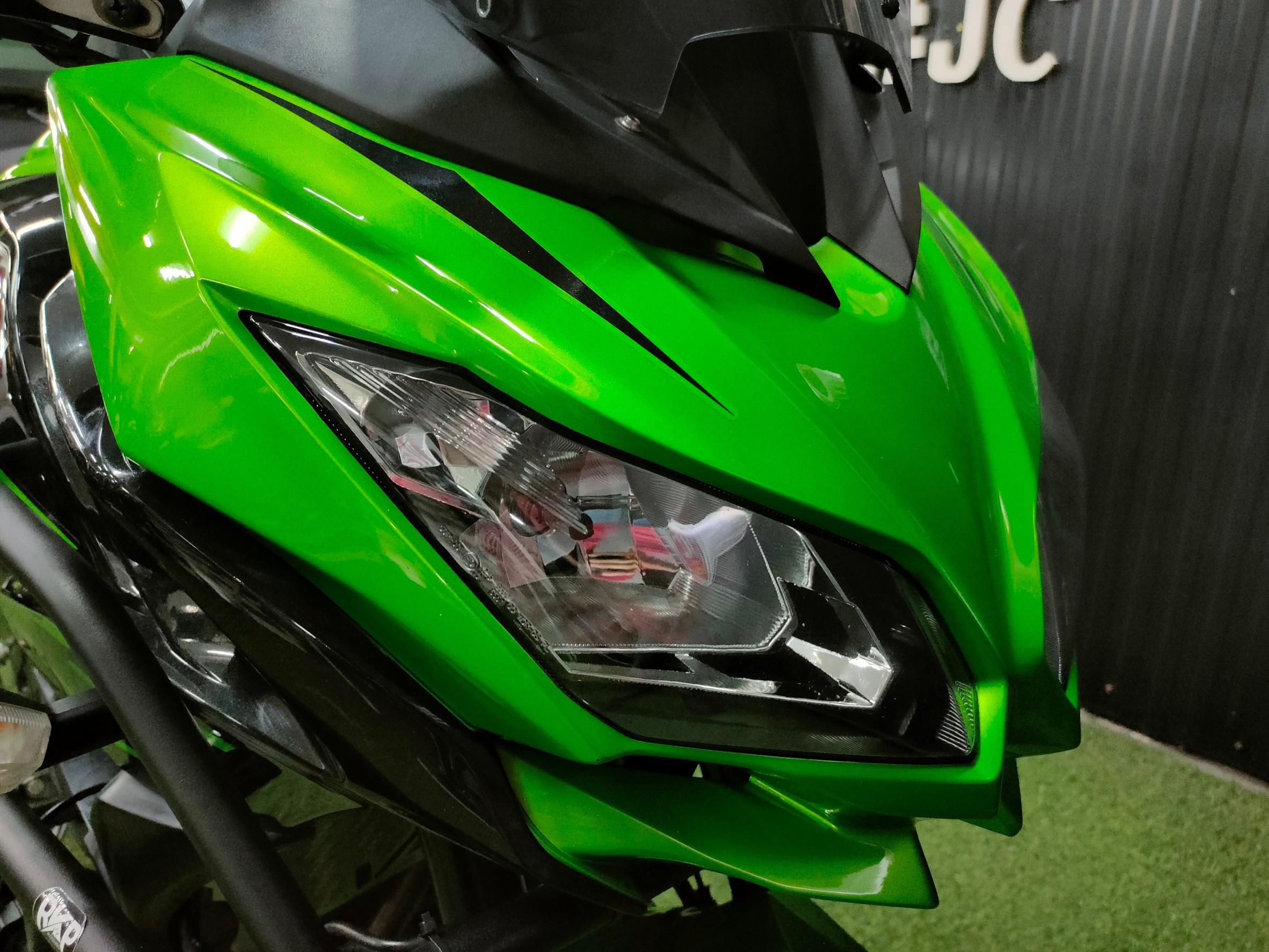 Touringค่ายเขียวมาแว้ว...คันนี้บอกเลยว่า ครบองค์‼️ KAWASAKI VERSYS650 Abs Edition จดปี 2017 "ใส่เกราะครบ รบฝถพร้อมใช้...จัดไปหน้าหนาวนี้ 😘"