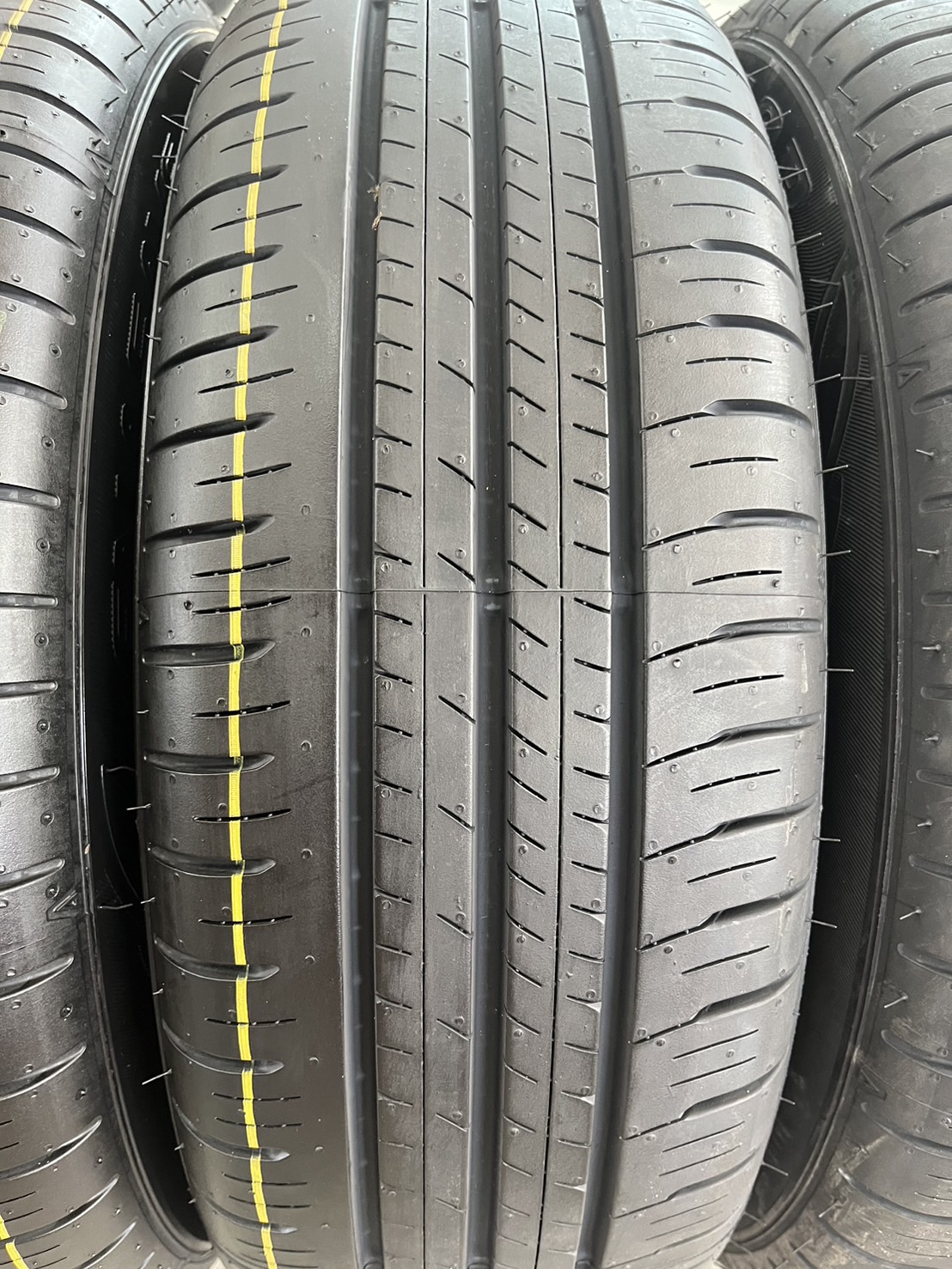 ✨ล้อแม็ก✨Toyota Vios 8 ก้าน ขอบ 15 ดำหน้าเงา พร้อมยางใหม่💯185-60-15 Dunlop♨ปี 24♨