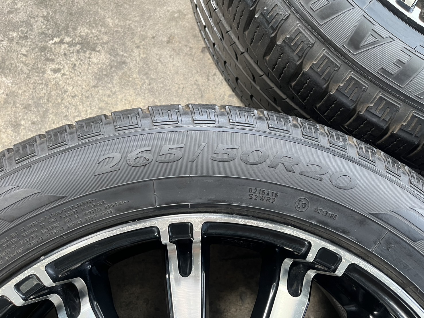 ✨ล้อแม็กแต่ง 6รู139✨Lenso INTIMIDATOR 4 ขอบ 20 พร้อมยาง 265-50-20 GoodYear ปี 20