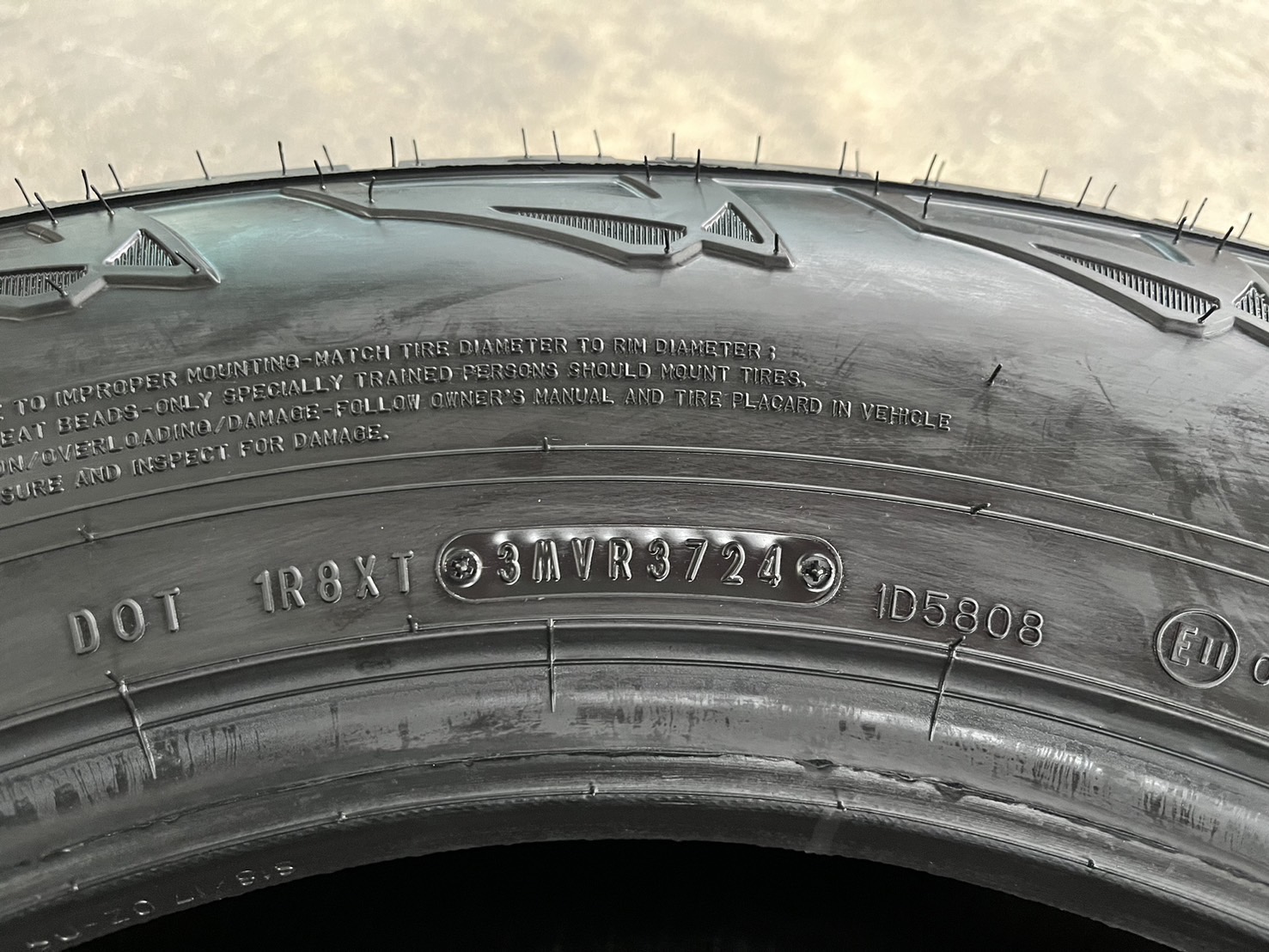 ♨️ปี 24♨️✨ยางใหม่💯✨265-60-18 Dunlop💖ใหม่กริ๊บ💖