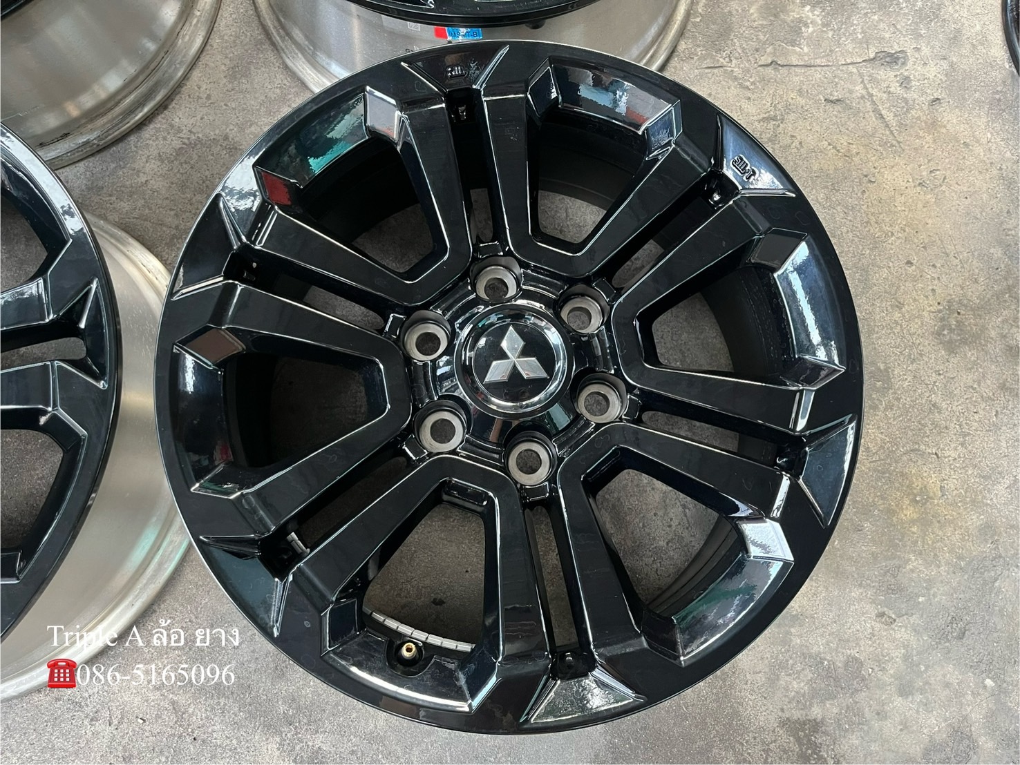 ✨ล้อแม็ก 6รู139✨Mitsu Triton Athlete ขอบ 18 สีดำแท้💯