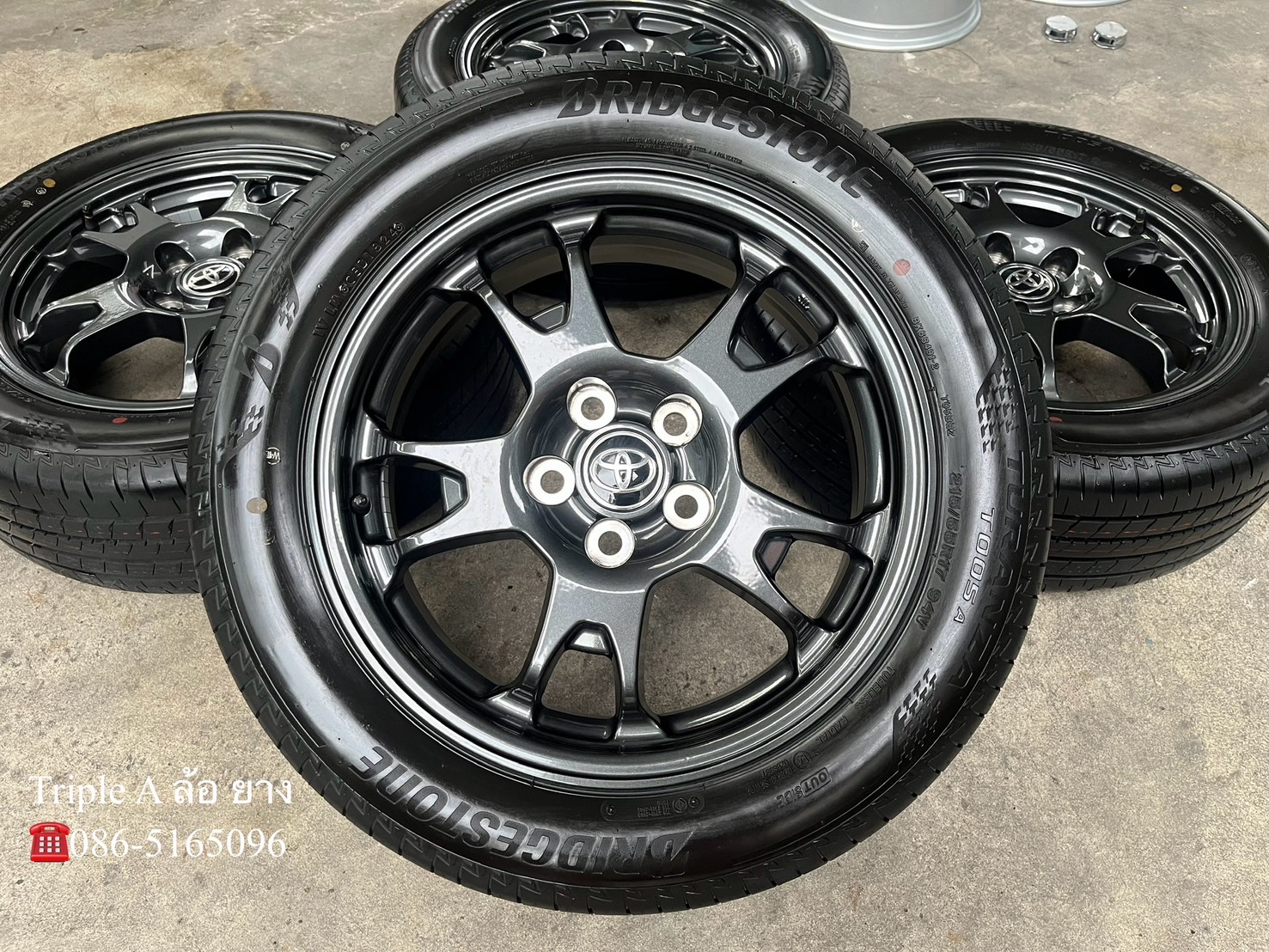 ♨ปี 24♨✨ล้อแม็กพร้อมยางป้ายแดง✨Toyota Revo Z Edition รุ่น 60 ปี ขอบ 17💖สวยกริ๊บ💖