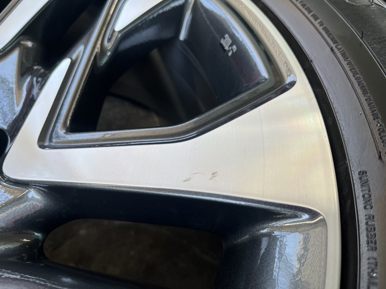 ♨️ปี 24♨️✨ล้อแม็กพร้อมยางป้ายแดง✨Toyota Fortuner Legender รุ่นใหม่ ขอบ 20💖สวยกริ๊บ💖