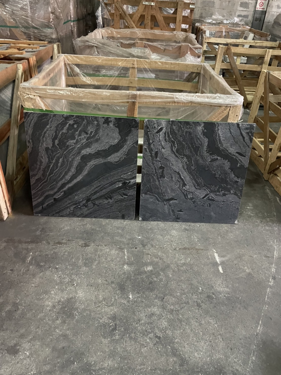 หินธรรมชาติ Silver grey polish 60x60