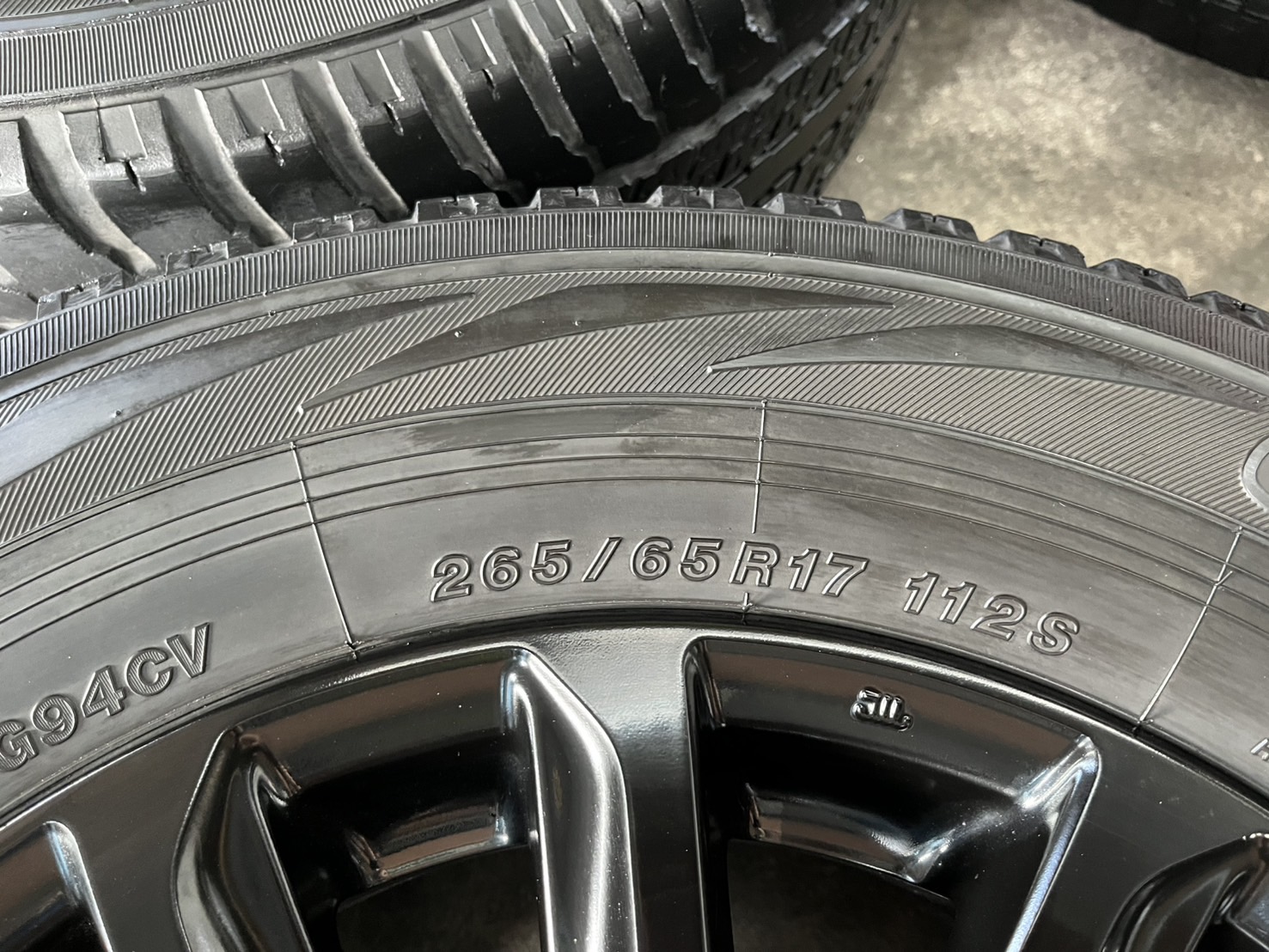 ✨ล้อแม็ก✨Mitsu Triton Plus ขอบ 17 สีดำ แถมยาง 265-65-17 Yokohama ปี 22