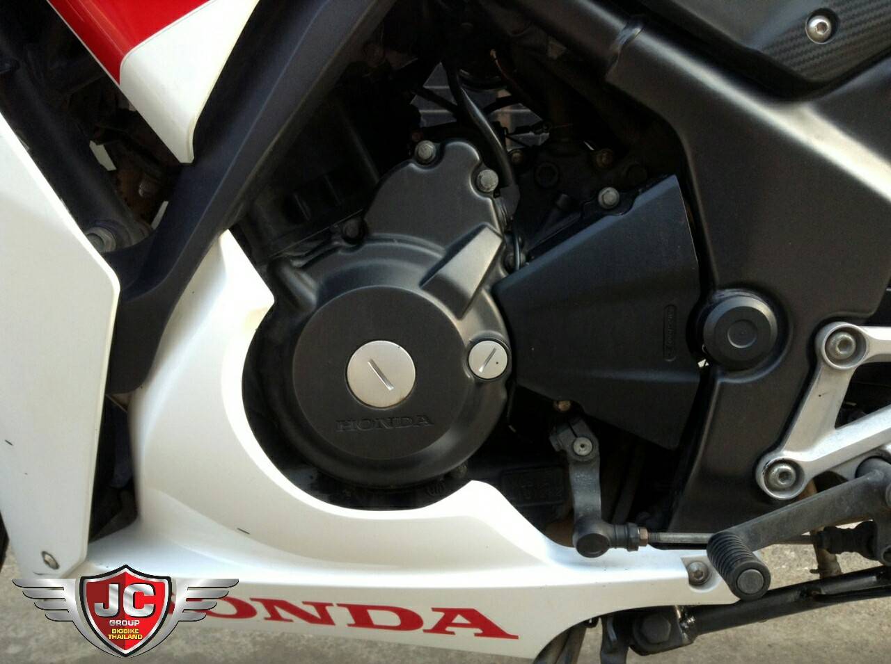 CBR300abs รถบ้านมือเดียว เครื่องเดิม ใช้งานน้อย สี TRI-COLOUR