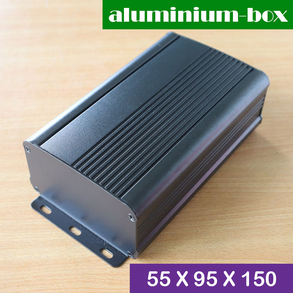 กล่องอลูมิเนียมขนาด 55 X 95 X 150 มม. สีดำ มีขายึด