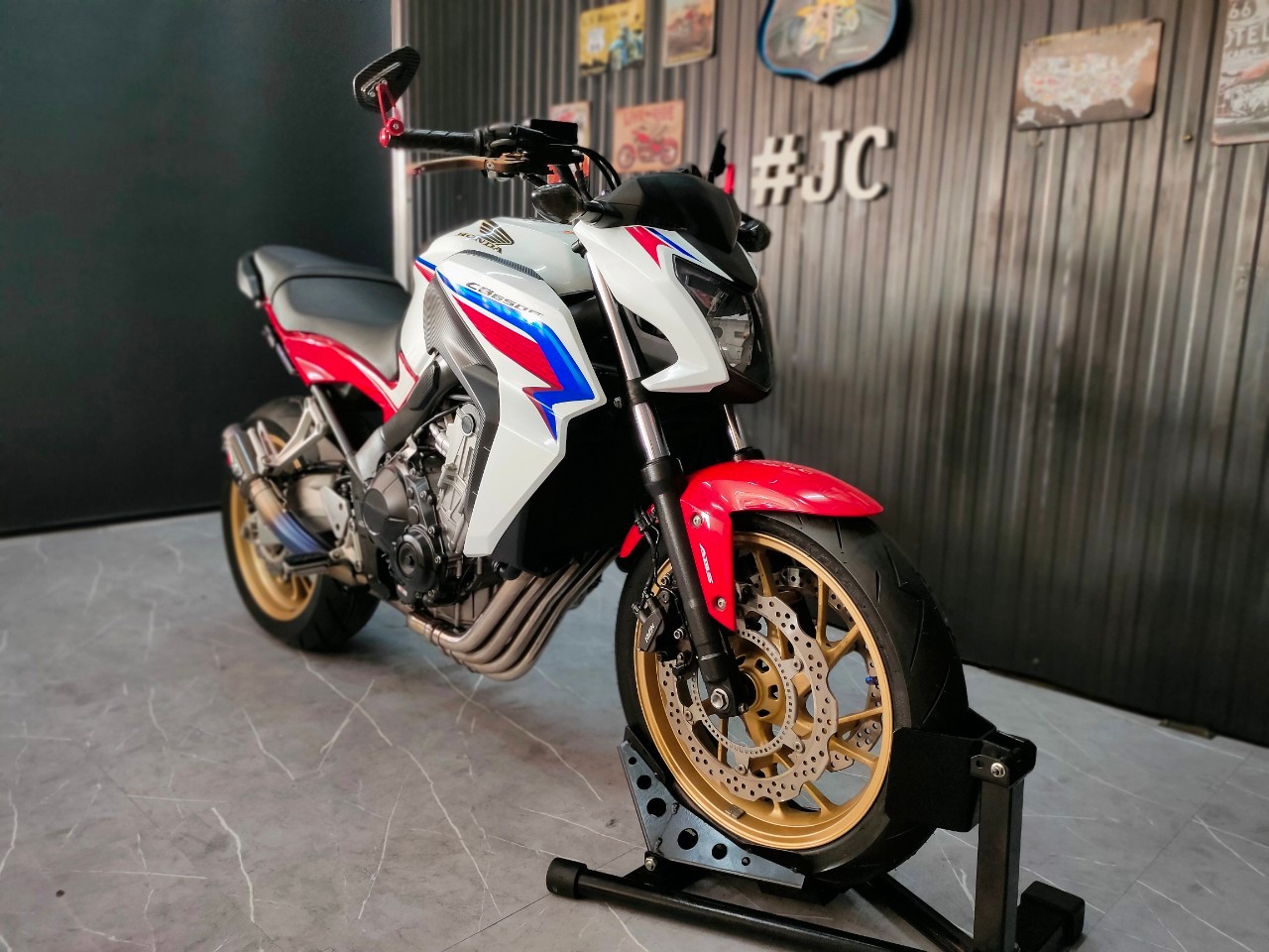 เดือนละ 3พัน...ได้ขี่สูบเรียงเสียงหวาน⁉️ เข้าใหม่อีกลำ HONDA CB650F ปี 2016 Tri-Colour ยอดนิยม 😘