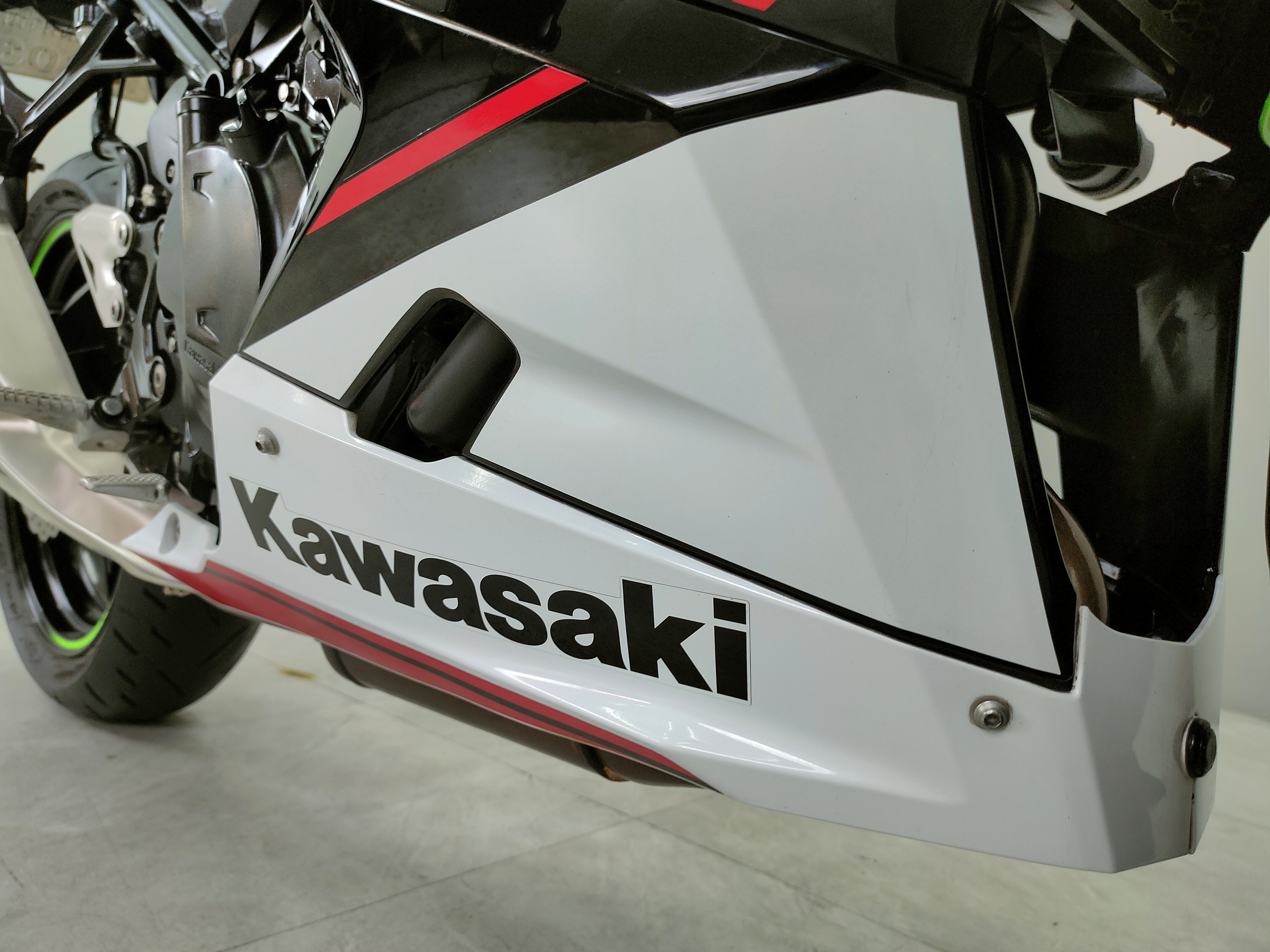 สายเขียววัยรุ่นชอบ KAWASAKI NINJA 400 KRT ปลายปี 2021 สวยใส‼️