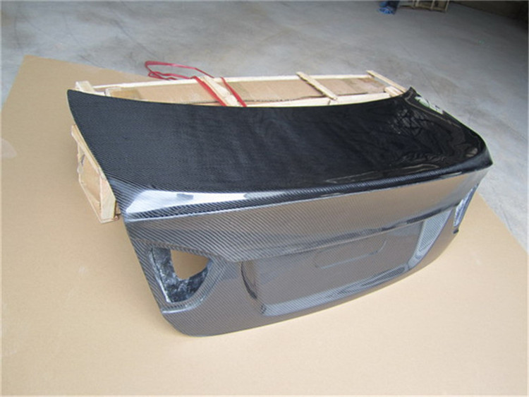 ฝาท้าย ทรงCSL Carbon Fiber BMWE90-157-0