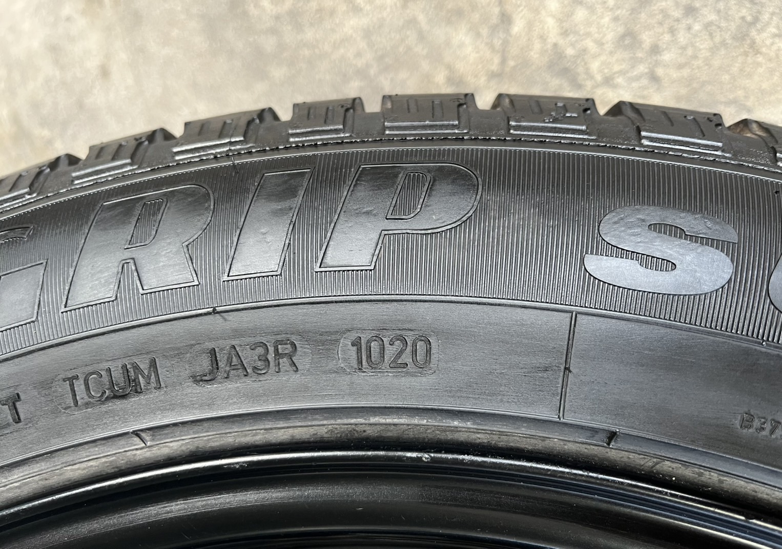 ✨ล้อแม็กแต่ง 6รู139✨Lenso INTIMIDATOR 4 ขอบ 20 พร้อมยาง 265-50-20 GoodYear ปี 20