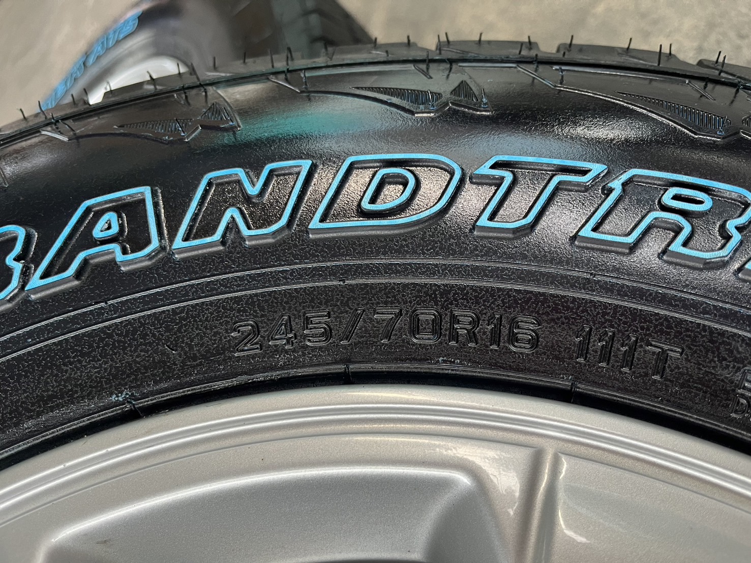 ✨ล้อแม็ก✨ISUZU Blue Power ขอบ 16 พร้อมยางใหม่💯245-70-16 Dunlop(แก้มขาว)♨️ปี24♨️