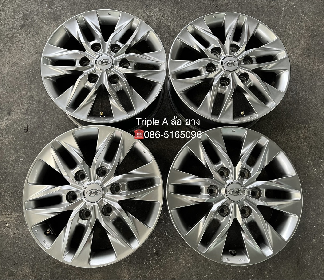 ✨ล้อแม็ก✨Hyundai H1 ขอบ 16 สีไฮเปอร์