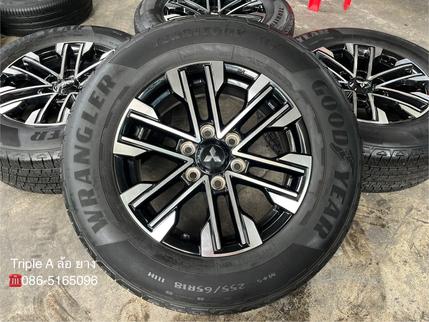 ✨ล้อแม็ก✨Mitsu Pajero ตัวท็อป ขอบ 18 ดำหน้าเงา พร้อมยาง 255-65-18 Goodyear🌟ปี 23🌟