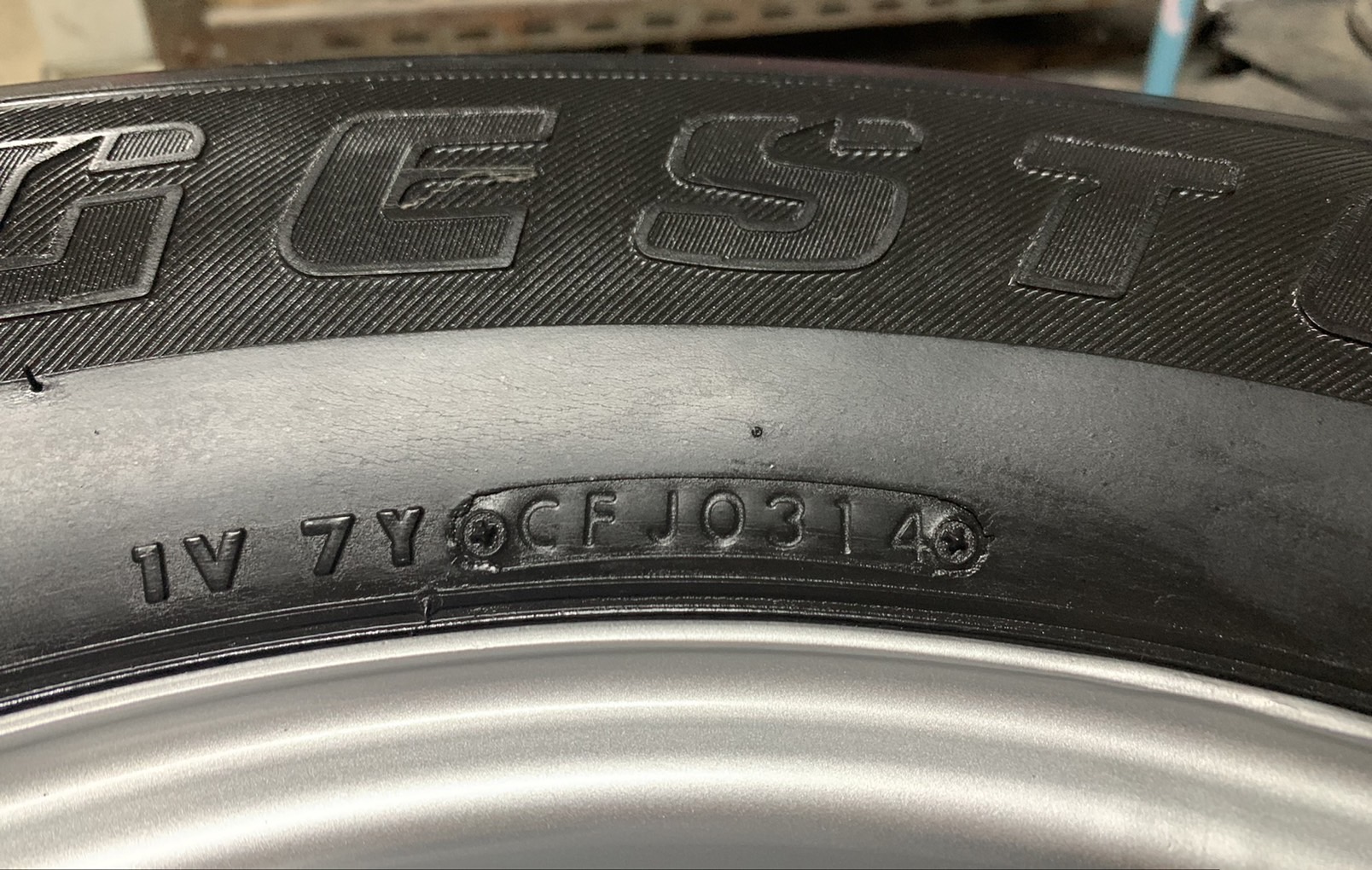 🔧ล้ออะไหล่ 6รู139 ขอบ 17🔧 แถมยาง 265-65-17 Bridgestone ปี 14