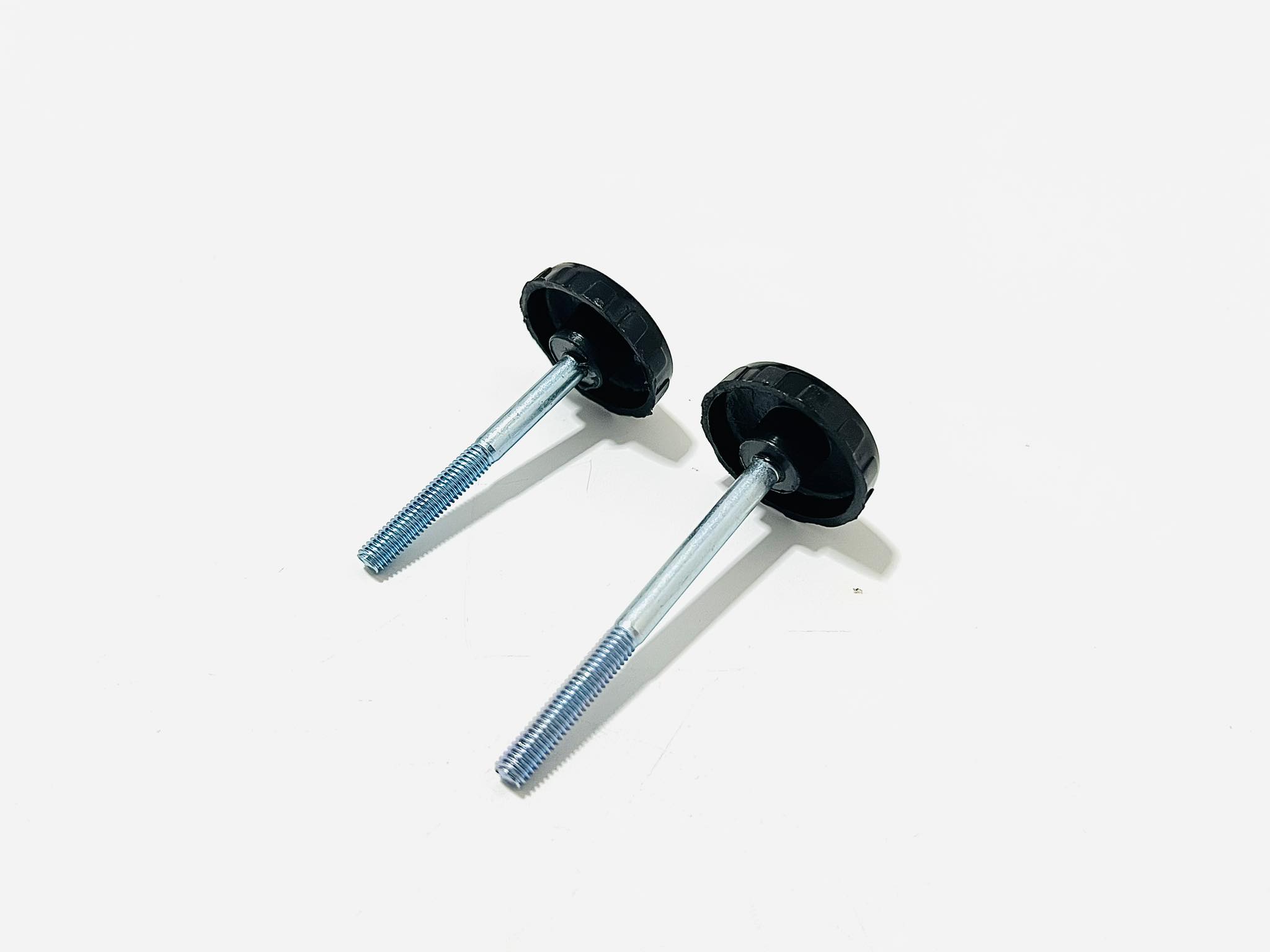 น๊อตฝากระเป๋าc70สีดำ แบบธรรมดา