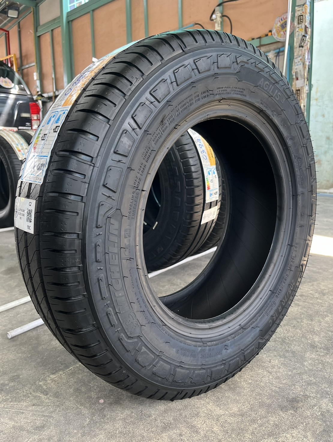 ♨ปี 24♨✨ยางใหม่💯✨205-70-15 Michelin💖ใหม่กริ๊บ🚘ใส่กับ รถกระบะตัวเตี้ย ได้ทุกรุ่น