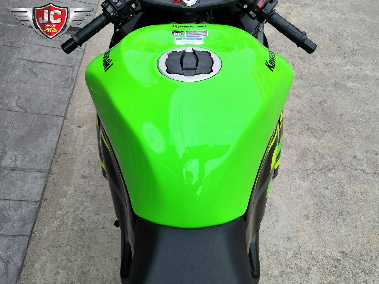 ZX-6R ***ไมล์ร้อยโลไม่ต้องบรรยายมาก***สภาพรถใหม่ใสกริ๊งๆ