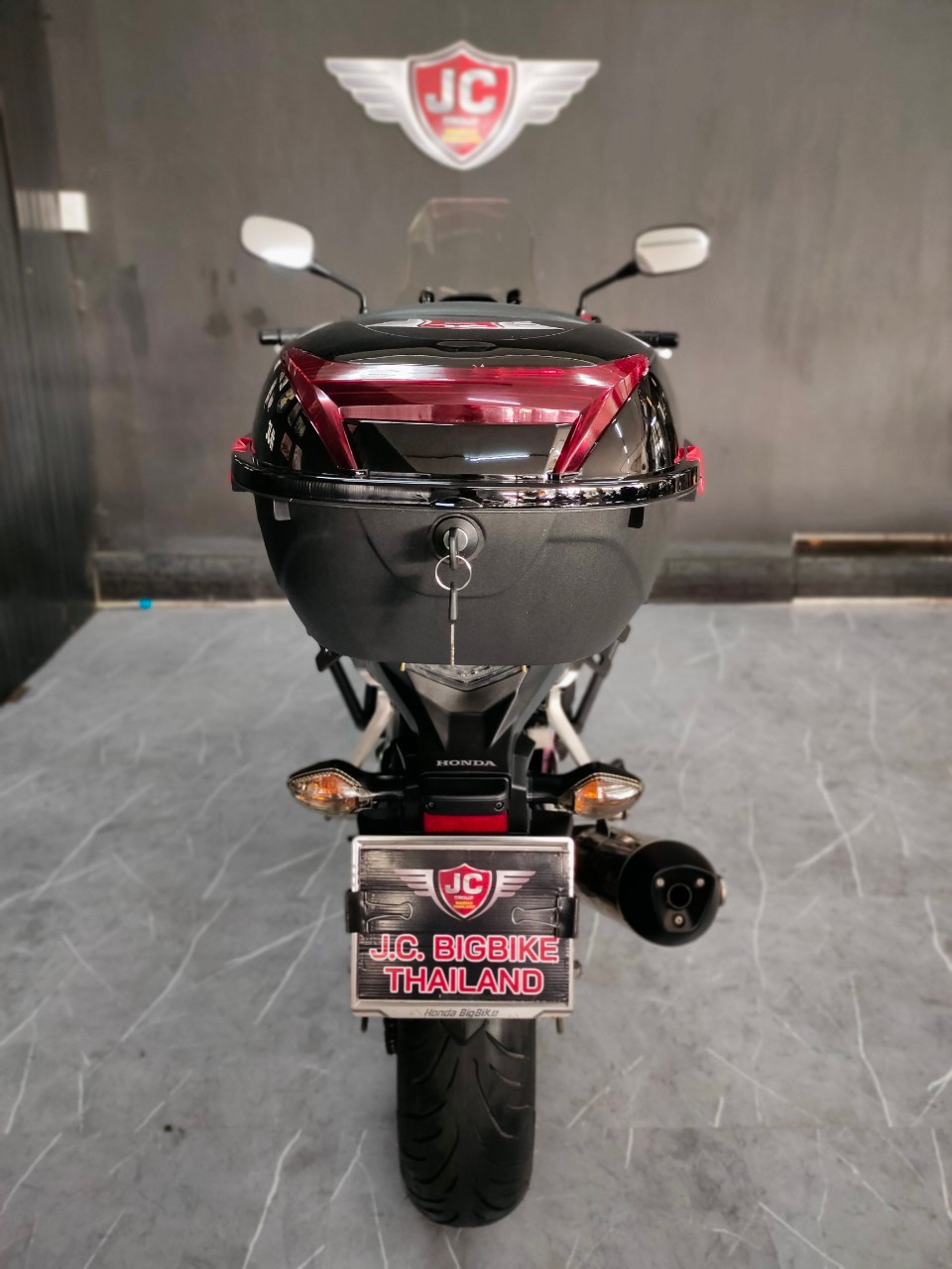 ⭐ 20% จ่ายจบ ⭕ บาท⁉️ ก็ว้าวุ่นกันเลยทีนี้...กับเจ้า HONDA CB500X "รถสวยมือเดียว" ปลายปี 2016 แท้