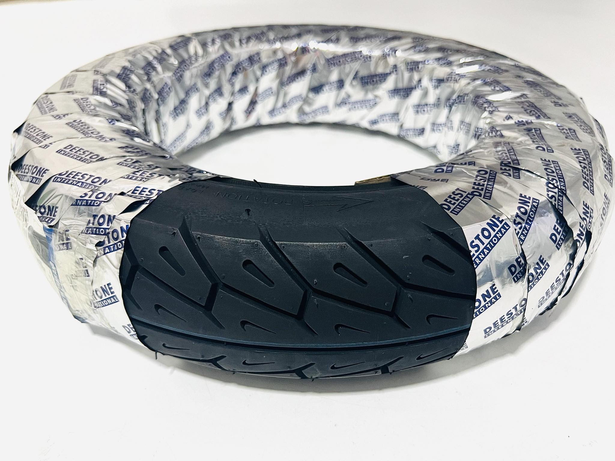 ยางนอกชาลี รถป๊อบ 3.00/10 D801 แบบเรเดียล C