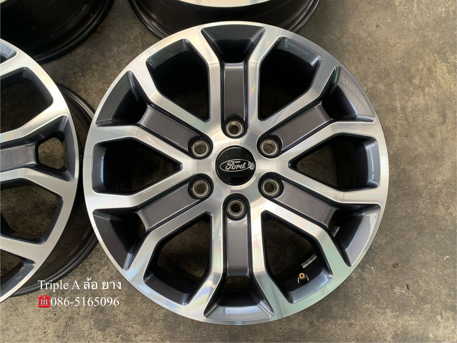 ✨ล้อแม็กป้ายแดง✨Ford Everest รุ่นใหม่ล่าสุด ขอบ 18 เทาหน้าเงา💖สวยกริ๊บ💖