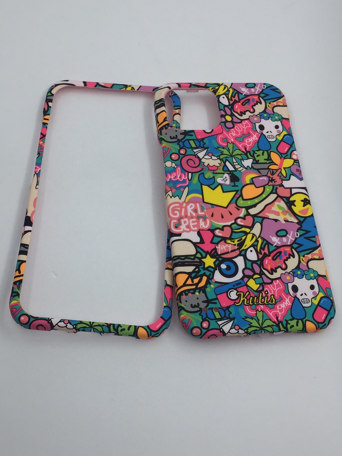 เคสคูทิส(Kutis)เคสไอโฟน13G(ลายStreet)มาใหม่ เคสประกบหน้า-หลัง เคสเรืองแสง เคสลายวินเทจ ร้านSuperhero Klongthom