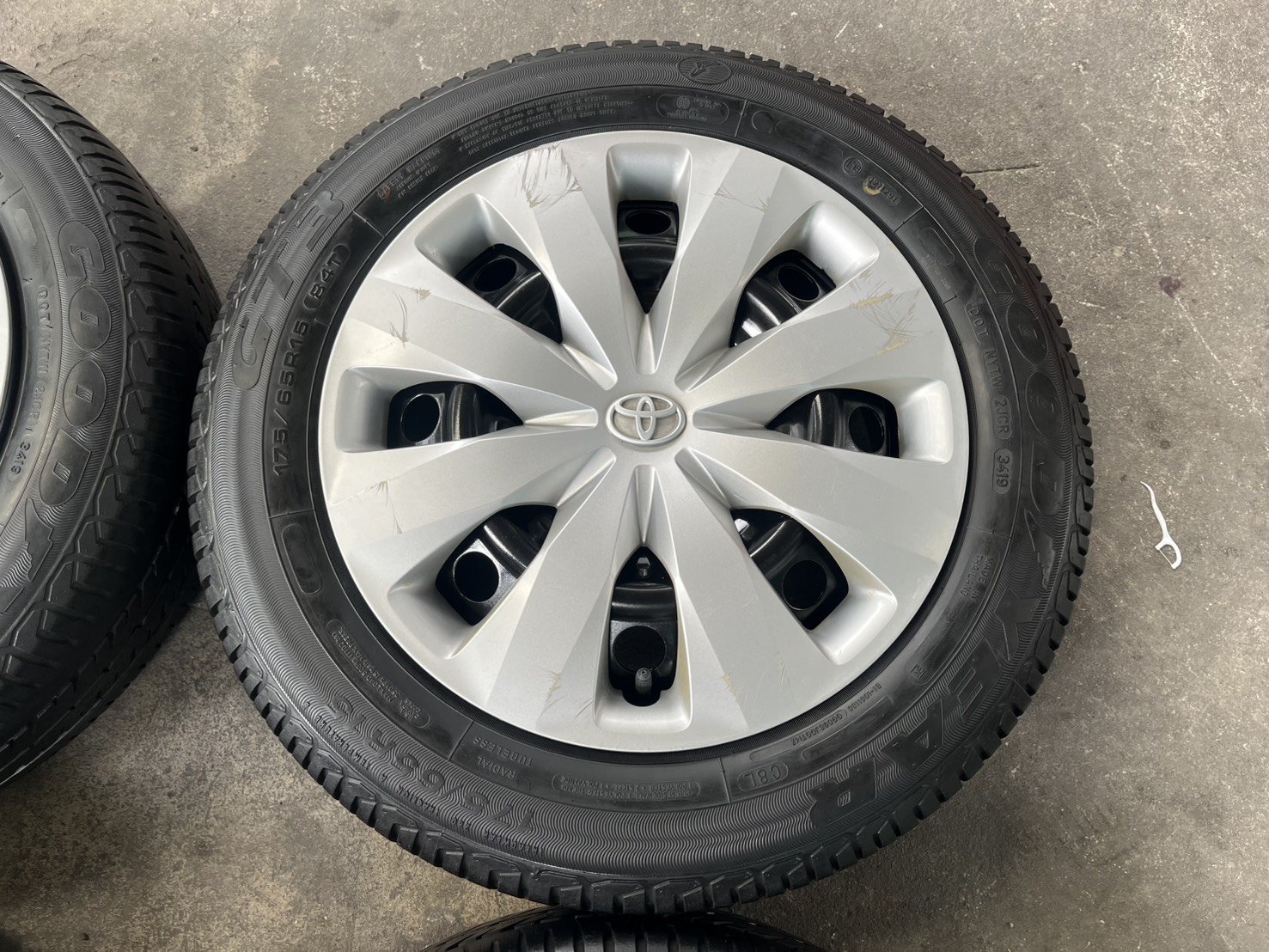 ✨ล้อกระทะ✨4รู100✨Toyota ขอบ 15 แถมยาง 175-65-15 Goodyear ปี 19