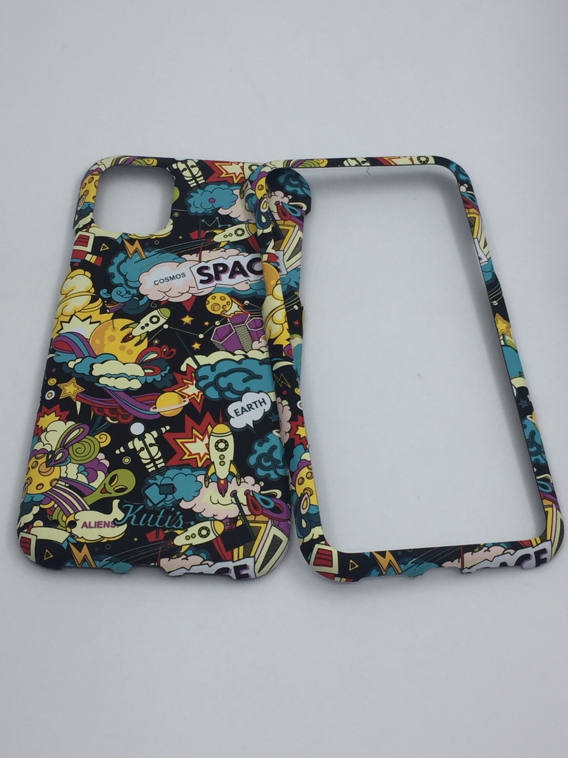 เคสคูทิส(Kutis)เคสไอโฟน11G(ลายSpace)มาใหม่ เคสประกบหน้า-หลัง เคสเรืองแสง เคสลายวินเทจ ร้านSuperhero Klongthom