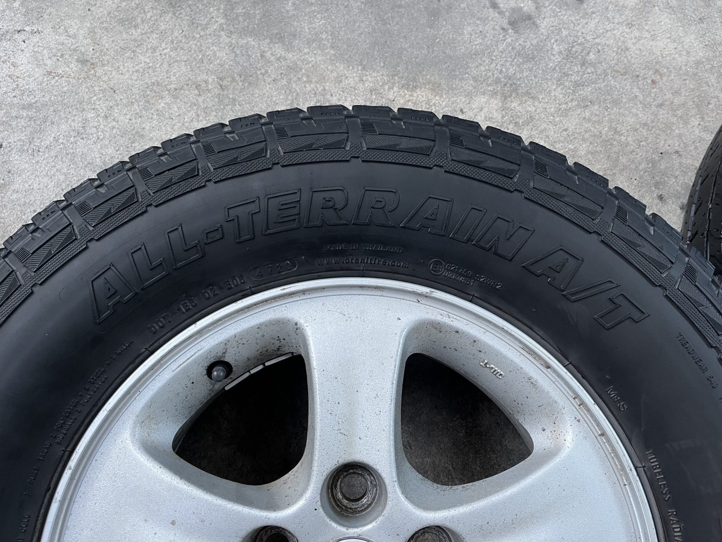 ✨ล้อแม็ก 5รู114✨Mitsu Triton ขอบ 15 แถมยาง 235-75-15 OTANI ปี 20