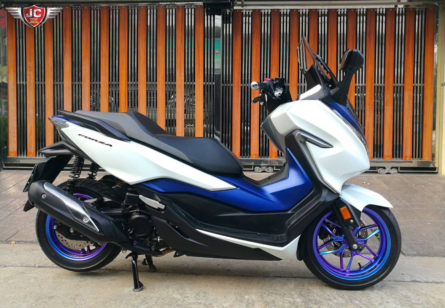 รถบ้านมือเดียวแท้ รถ9เดือน 9,xxxkm.