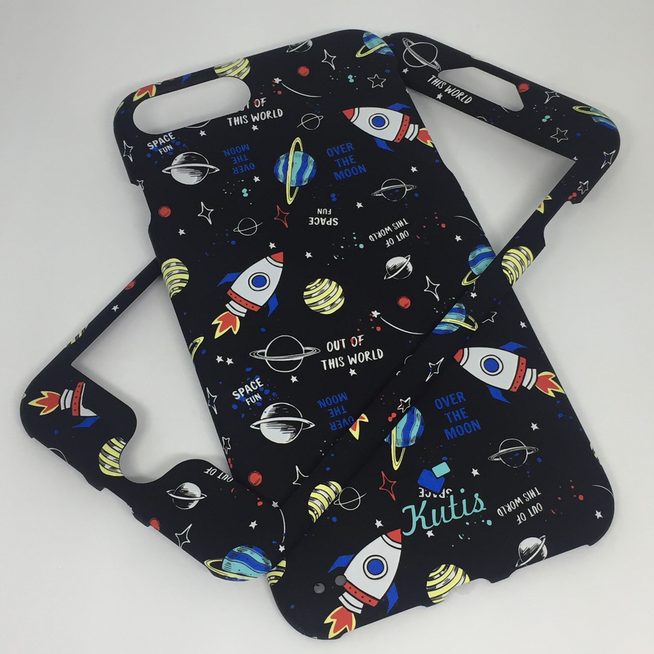 เคสคูทิส(Kutis)เคสไอโฟน7พลัส,8พลัส(ลายอวกาศมีจรวดnew)มาใหม่ เคสประกบหน้า-หลัง เคสเรืองแสง เคสลายวินเทจ ร้านSuperhero Klongthom