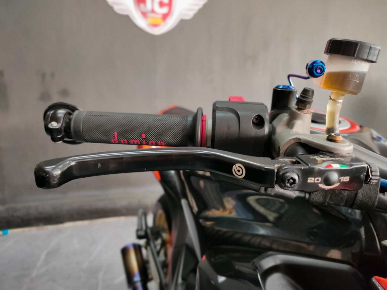 ทรงอย่างแร๊ดดด KAWASAKI Z800 ปลายปี 2013 แต่งครึ่งแสน‼️ ทรงดี ราคาโดน 😎 เซอร์วิสพร้อมใช้