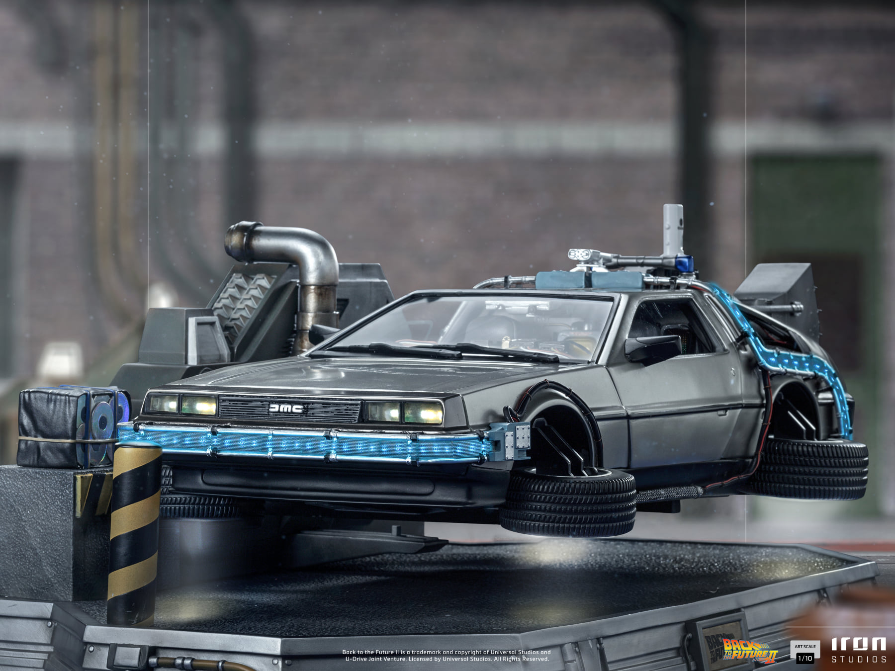 Iron Studios Art Scale 1/10 Back to the Future Part II - DeLorean Set