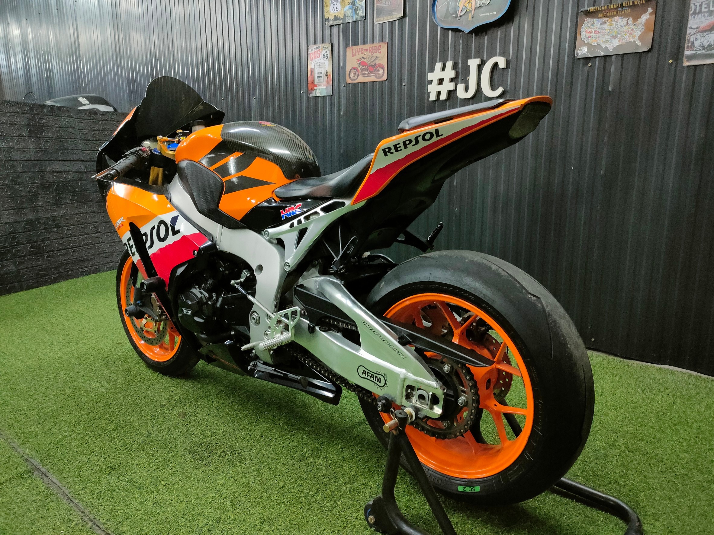🏁Rare item‼️ เข้าใหม่ #CBR1000RR 🏁 Repsol model 2014 🔥 ของแต่งเต็มลำสีแท้ทั้งคัน....ราคาเร้าใจ 2xx,xxx🔥