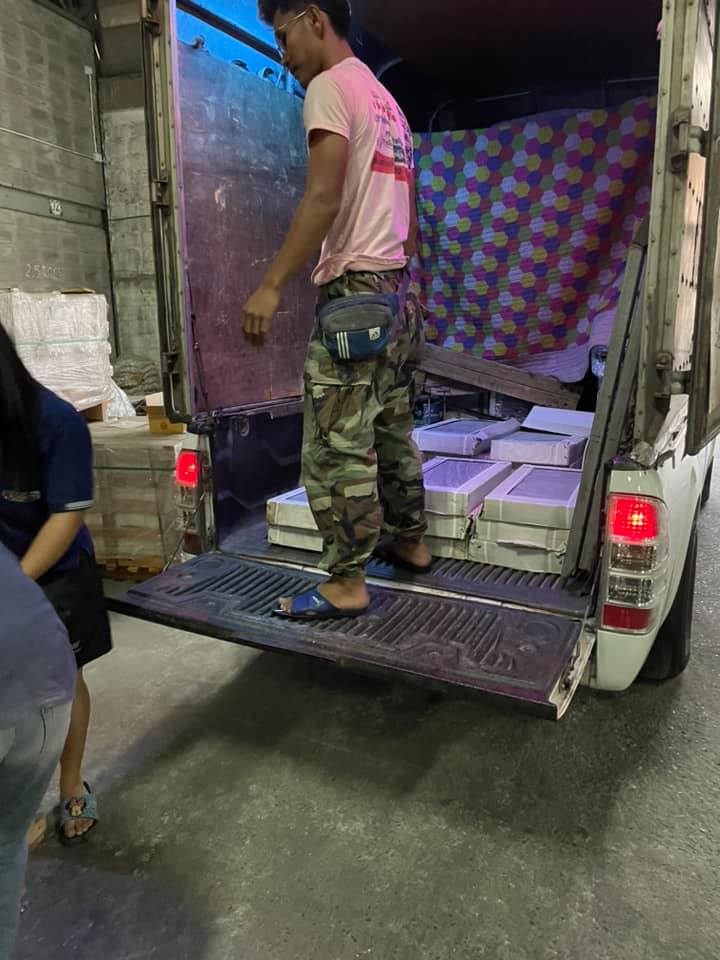 ส่งของๆๆ หิน Silver Grey สวยๆ หมู่บ้านออคิดวิลล่า ถ.ประดิษฐ์มนูธรรม