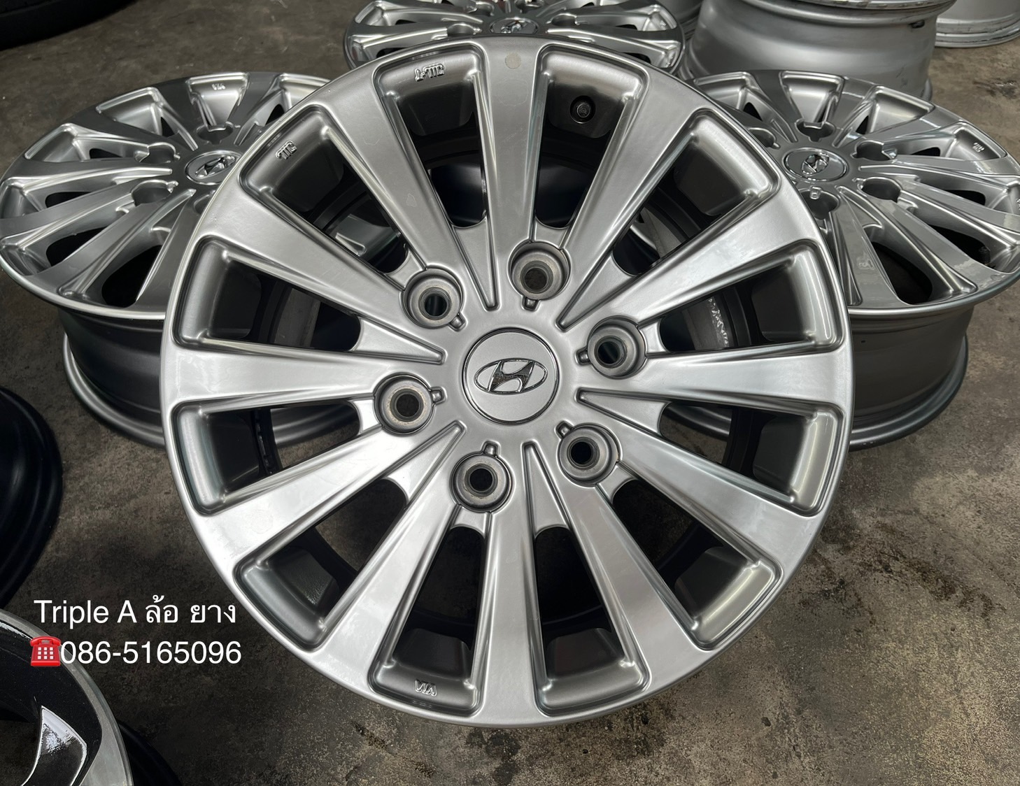 ✨ล้อแม็ก✨Hyundai H1 ขอบ 16 สีไฮเปอร์💖สภาพสวย💖