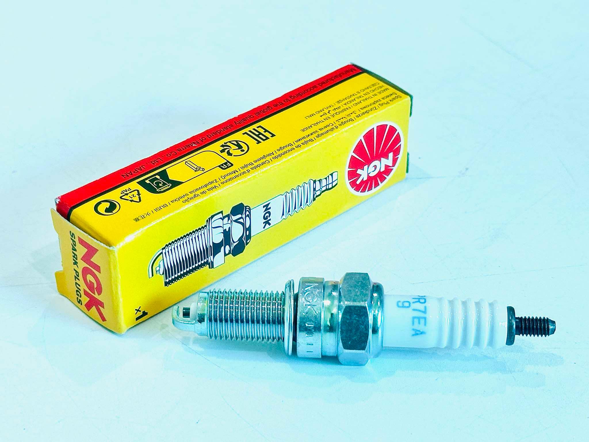 หัวเทียนดรีม 125 เวฟ125 dream125 คลิก150 i wave125 click 150 i CPR7EA-9S NGKแท้ B31