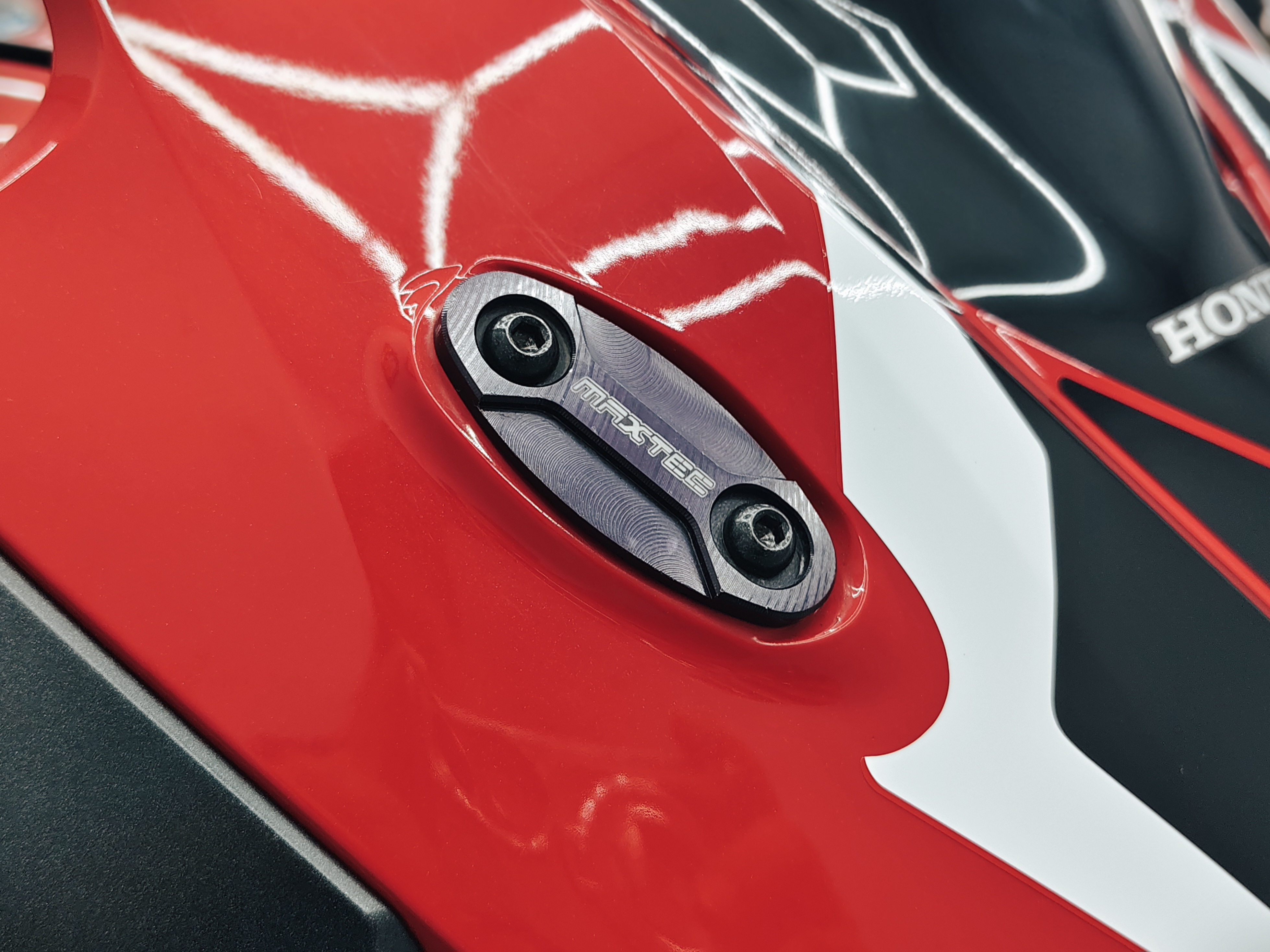 แต่งลายใหม่....ไมล์หลักพัน 🥰 HONDA CBR500R ABS ปี 2020 พร้อมโปรเด็ด ⭕️ บาทเช่นเคย‼️