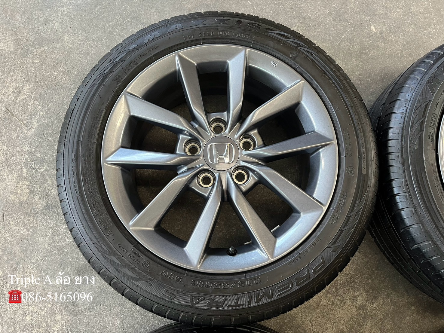 ✨ล้อแม็ก✨Honda Civic FC ขอบ 16 สีเทากัน พร้อมยาง 205-55-16 Maxxis💥ปี 22💥