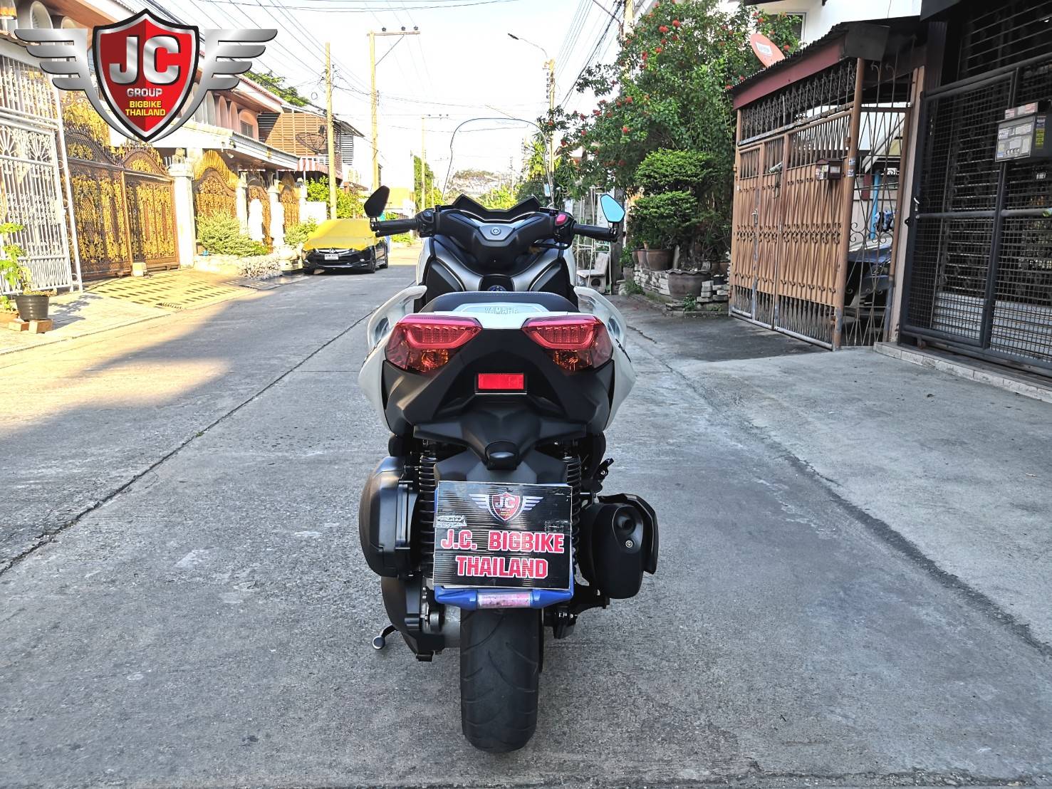 🧚นางฟ้าขาวๆอวบๆ✨Xmax300 (abs) ไมล์แท้ 13,xxx โล