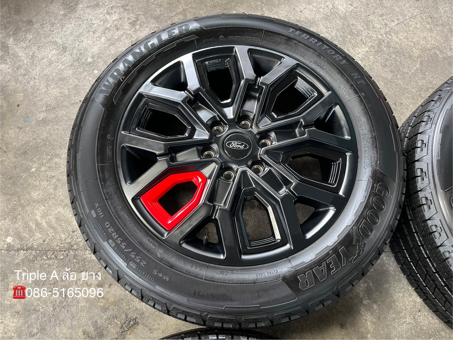 💥ปี25💥✨ล้อแม็กพร้อมยางใหม่ป้ายแดง✨Ford Ranger Stormtrak ขอบ 20 ดำก้านแดง💖ใหม่กริ๊บ💖