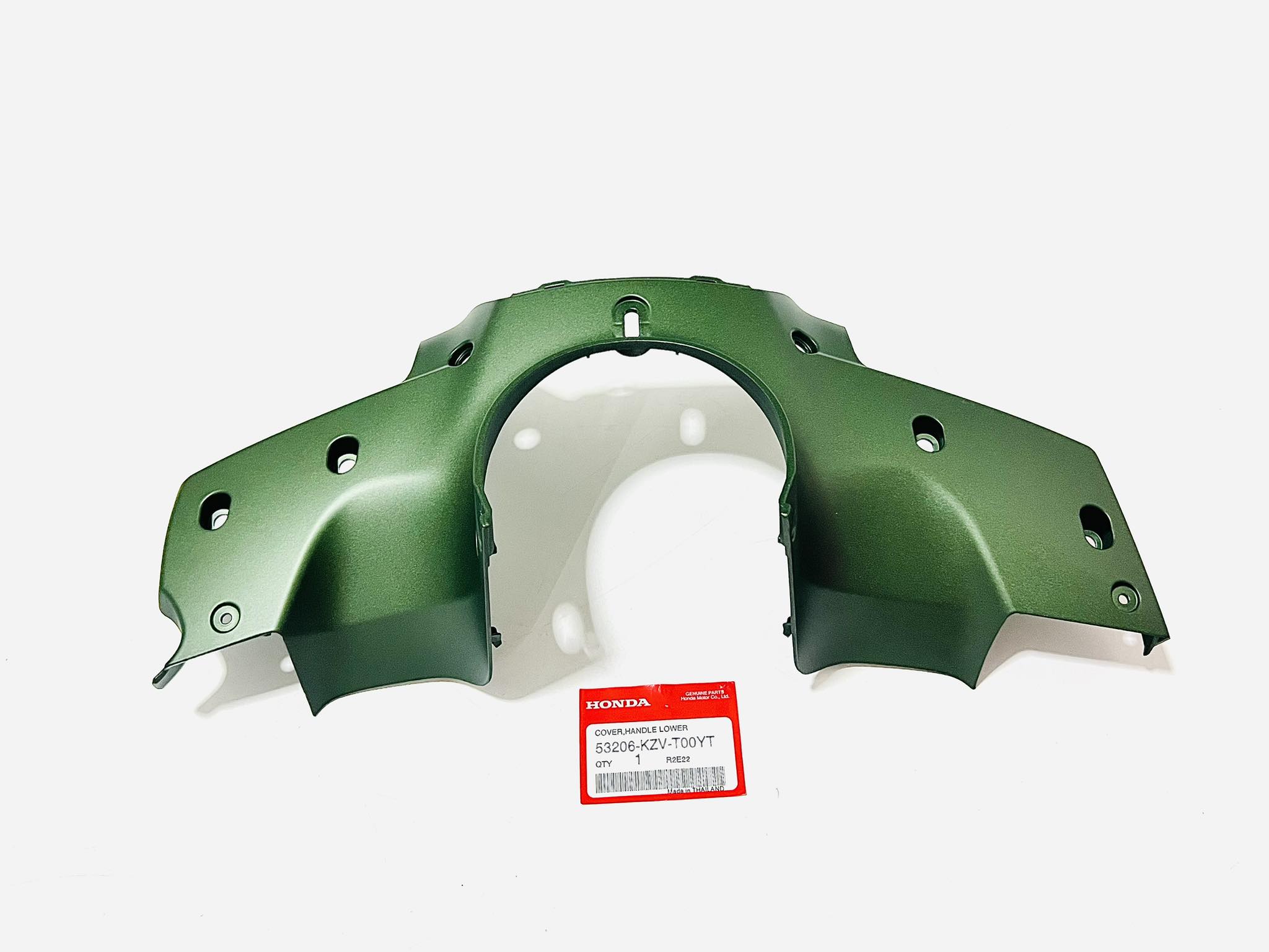 หน้ากากล่างดรีมซูปเปอร์คลับ super cub รุ่นไฟเหลี่ยม สีเขียวขาว แท้ รอ