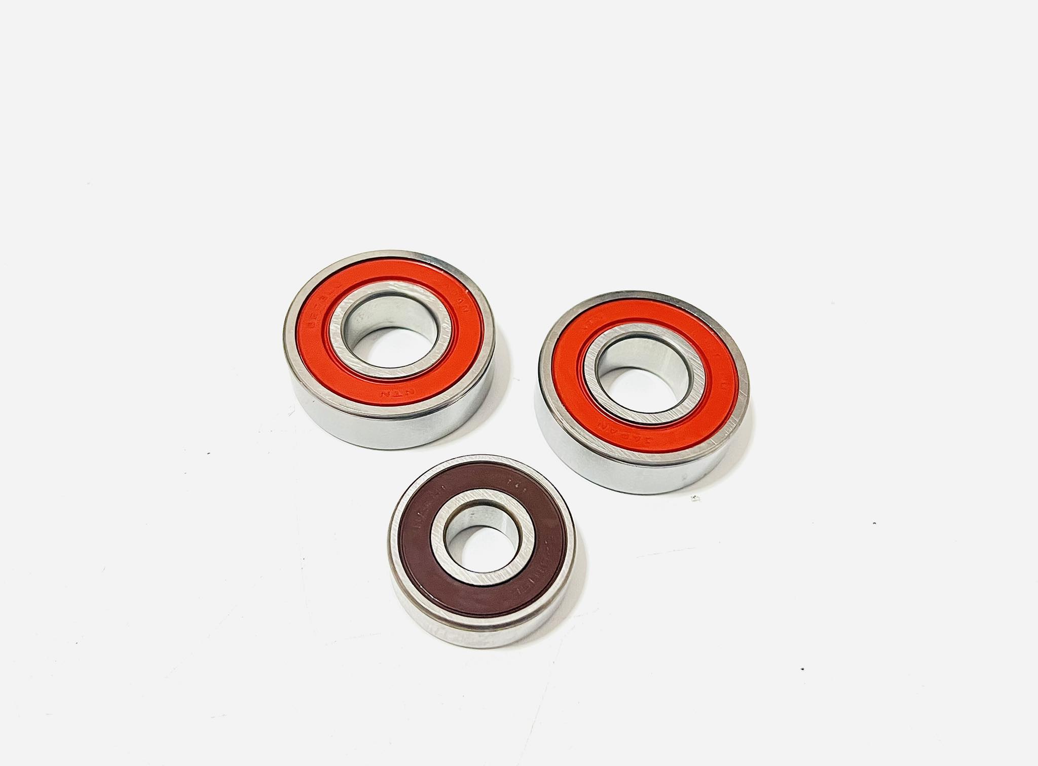 ตลับลูกปืนดุมล้อหลังโนวา+ตลับลูกปืนสเตอร์หลังโนวาs rs แท้ศูนย์ ครบชุด