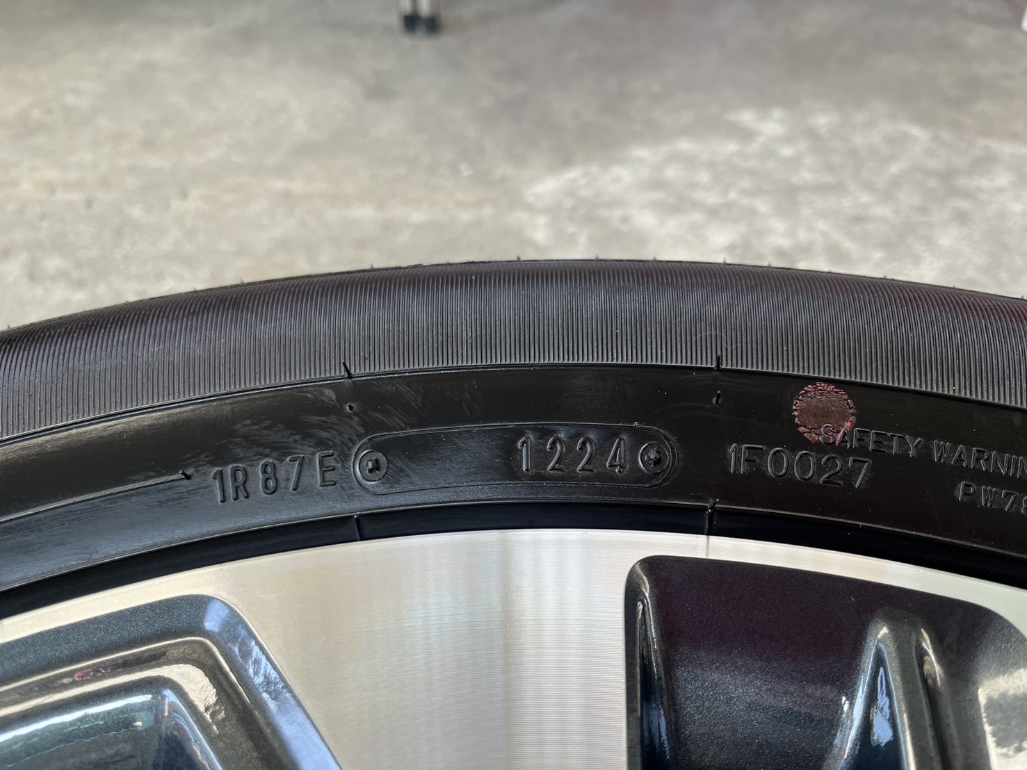 ♨️ปี 24♨️✨ล้อแม็กพร้อมยางป้ายแดง✨Toyota Fortuner Legender รุ่นใหม่ ขอบ 20💖สวยกริ๊บ💖