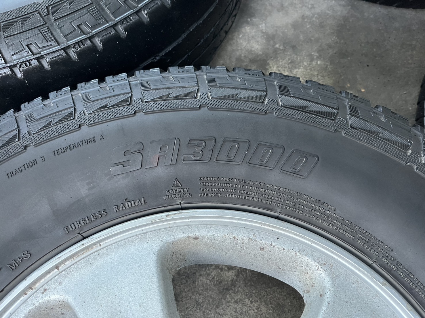 ✨ล้อแม็ก 5รู114✨Mitsu Triton ขอบ 15 แถมยาง 235-75-15 OTANI ปี 20