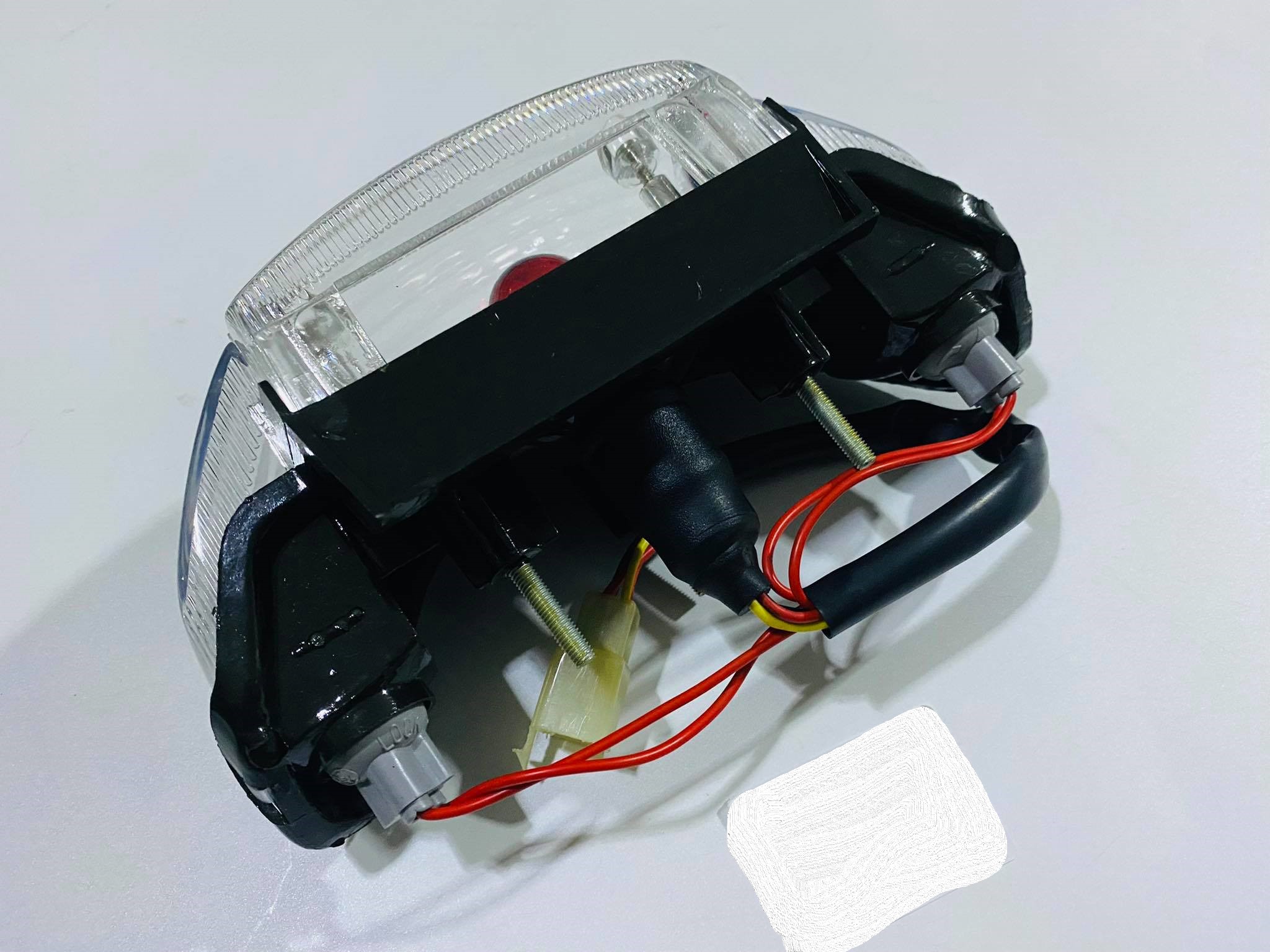 ไฟท้ายดรีมc100n แบบใส(รุ่นไฟท้ายมน)