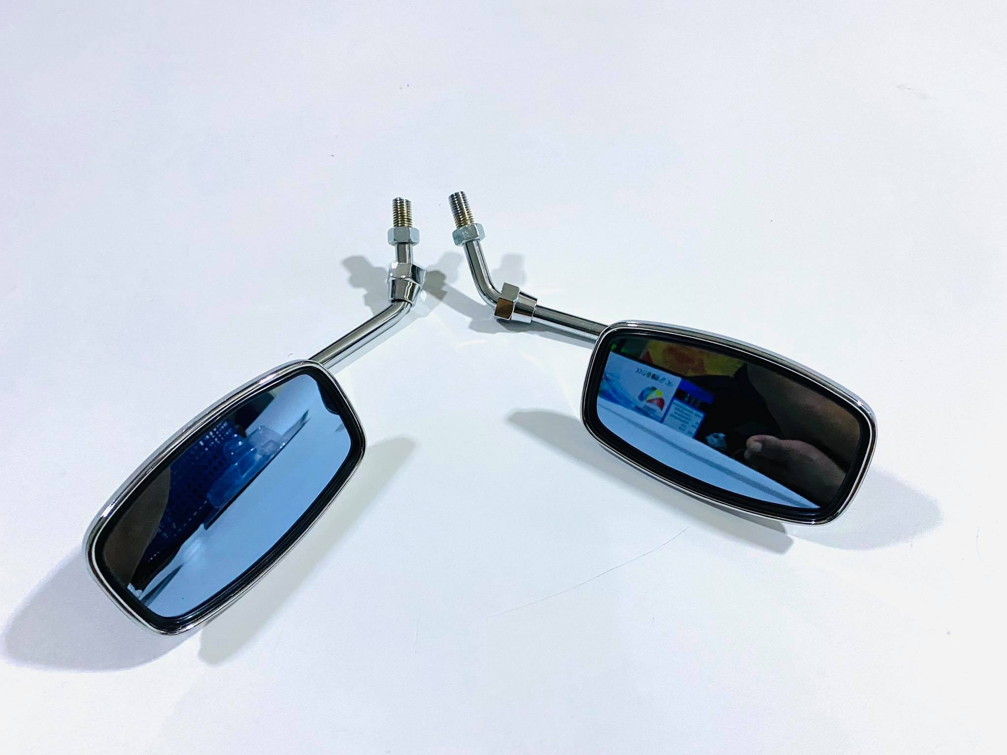 กระจกแบบเหลี่ยมมอเตอร์ไซด์ทั่วไป เกลียวฮอนด้า TRS CSS