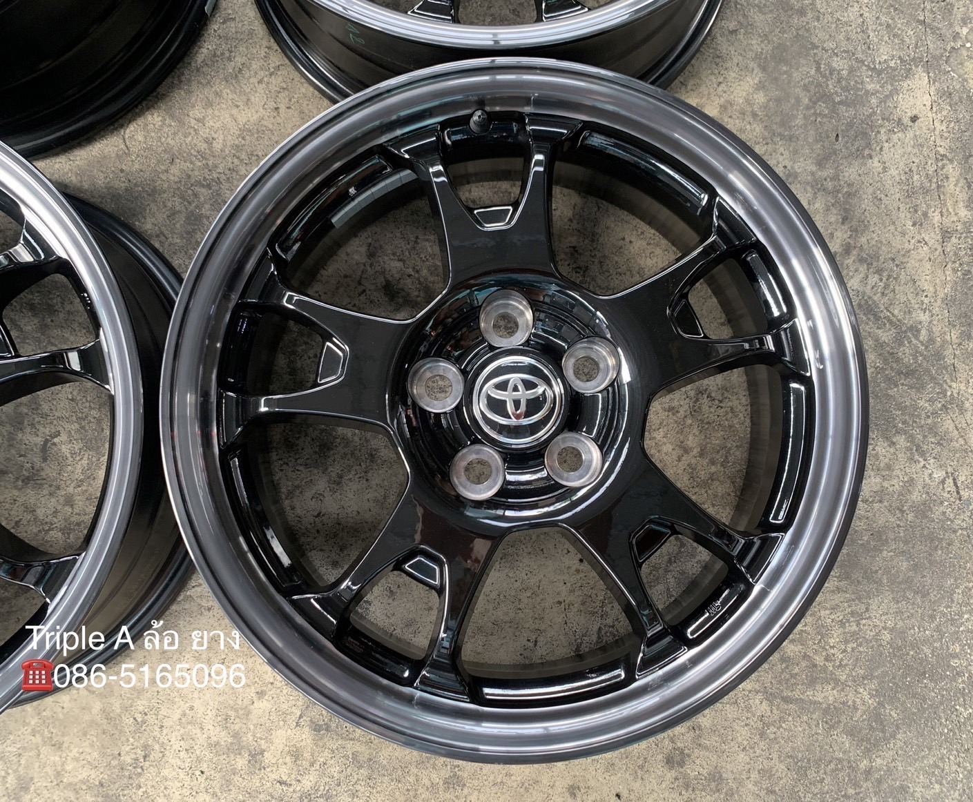 ✨ล้อแม็กป้ายแดง✨Toyota Revo GR Sport ขอบ 17 ดำขอบชา💖สวยกริ๊บ💖