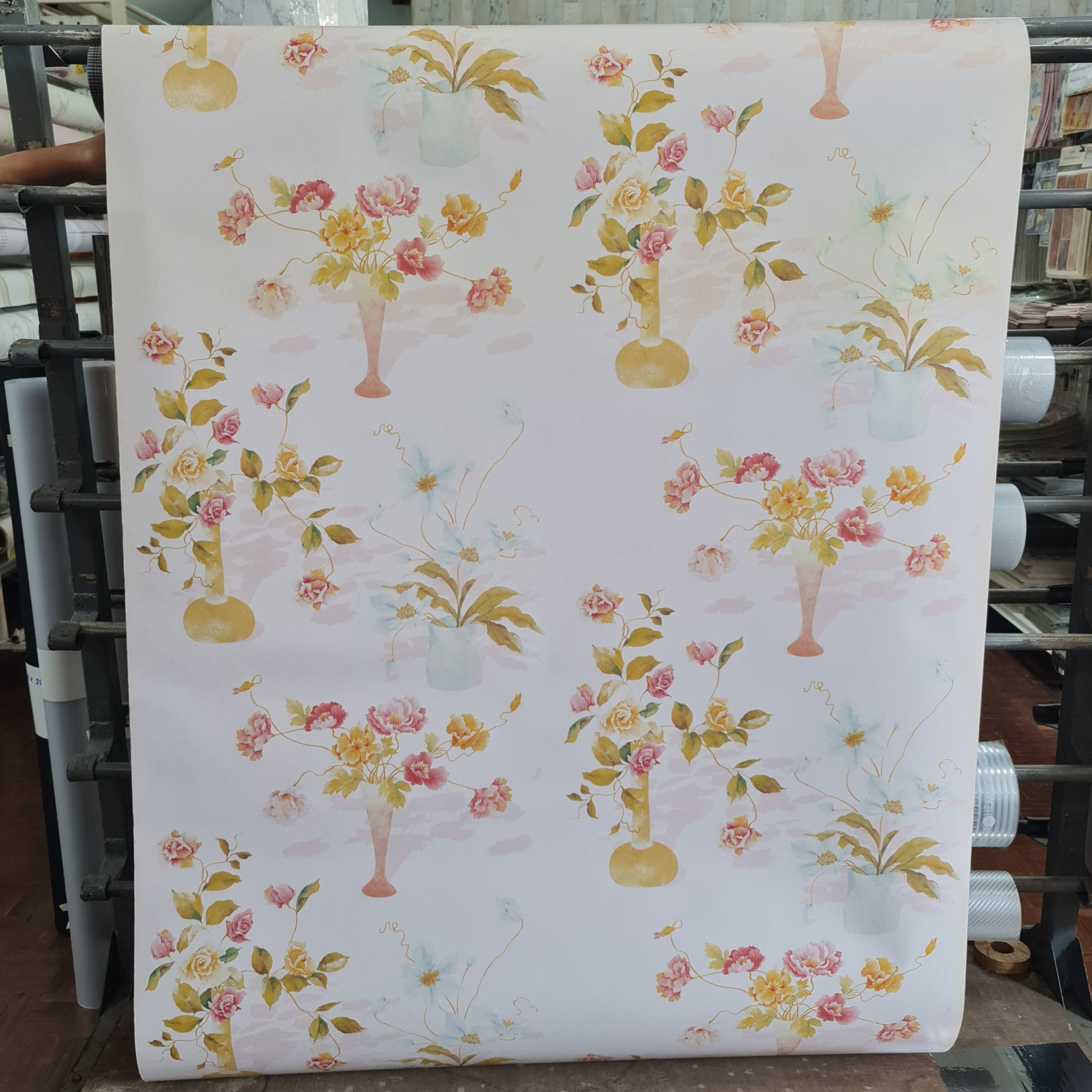 GP-11503 สติกเกอร์มีกาว ลายดอกกุหลาบในแจกัน แนววินเทจ หน้ากว้าง 100 cm