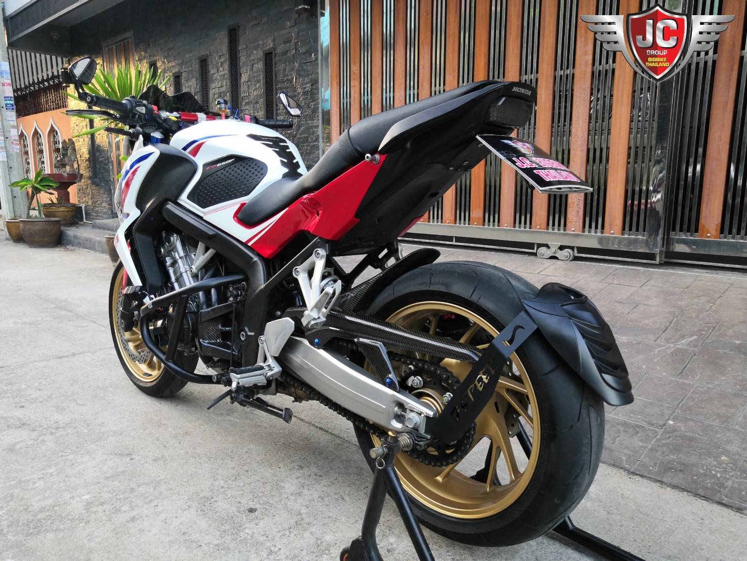 CB650F Tri-colour เครื่องอย่างเป๊ะ ห้องเครื่องแห้งๆใสๆรถบ้านแท้ๆสภาพแต่งสวยจัดหนัก